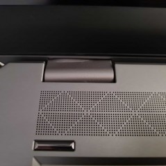 Brugt bærbar computer 15" - HP ZBook 15 Studio G5 i7-8750H/32/1TB/Quadro P1000 (brugt* liden skada)