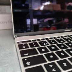 Brugt MacBook Air - MacBook 12-tum Mid 2017 m3 8GB 256SSD Silver (beg - läs not)
