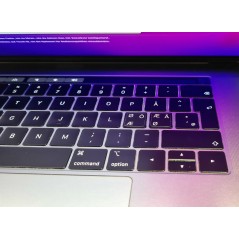 Brugt MacBook Pro - MacBook Pro 15-tum 2018 Touchbar i9-8950HK 32GB 2TB SSD True Tone Space Gray (brugt med mura*)