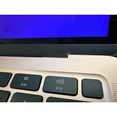 MacBook Air 13-tommer 2020 i3 8GB 256GB SSD Gold (brugt - se billeder og noter)
