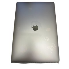 Bærbar computer - MacBook Pro 15-tommer 2019 i9 16GB 512GB SSD Space Gray (brugt med små mærker skærm, lidt blanke taster og skygger låg)
