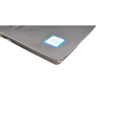 Lenovo Thinkpad T490 14" Full HD i5 8GB 256GB SSD Baggrundsbelyst KBD Win 11 Pro (brugt med små mærker skærm) (små kantskade)