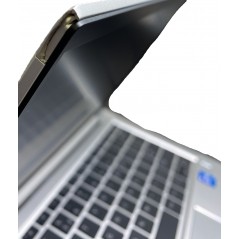 HP EliteBook 830 G8 13,3" Full HD i5 (11. generation) 16 GB 256 GB SSD Win 11 Pro (brugt let skadet) (US/UK KBD)