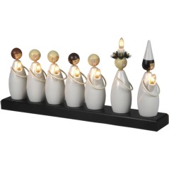 Adventlysestage med Lucia-optog i træ