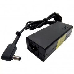 Acer computeroplader 45W med 5,5 mm x 1,7 mm stik med strømkabel (brugt)