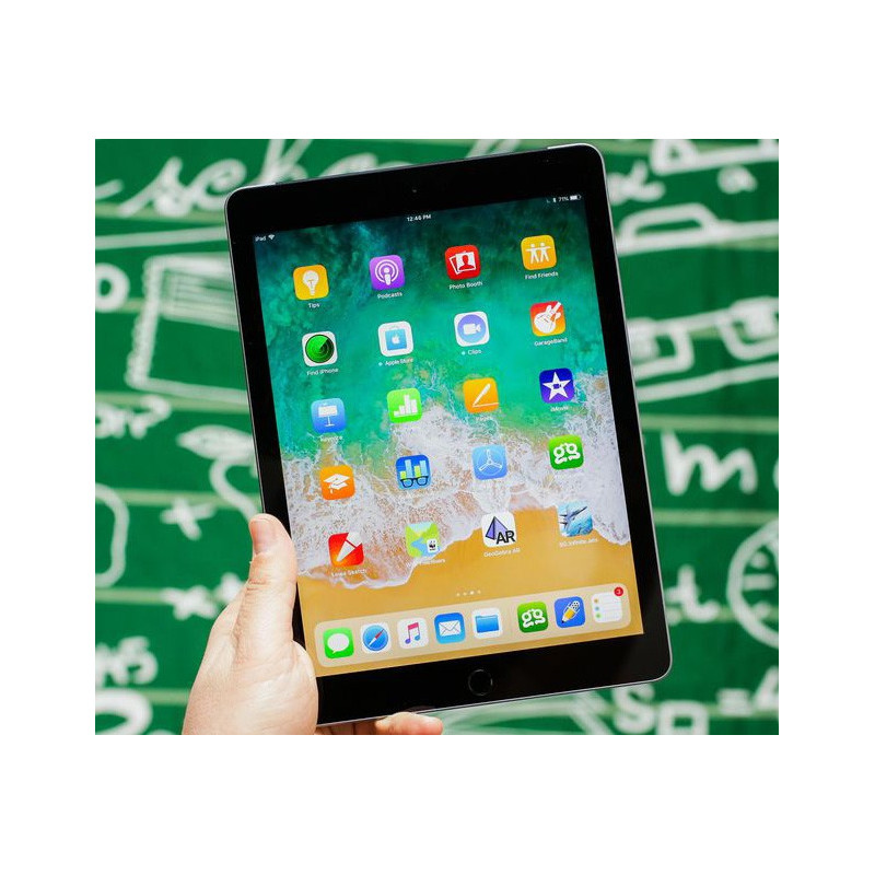 Billig tablet - iPad (2018) 6. generation 128 GB Space Gray (brugt med med dårligt batteri og mange små støvpartikler)