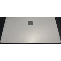 Brugt bærbar computer 13" - Microsoft Surface Laptop 3 13,5" i7 10. gen 16 GB 256 GB W11P Platinum (brugt med lille ridse på skærmen, buler)