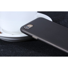 Tunt medelmjukt plastskal till iPhone 7/8
